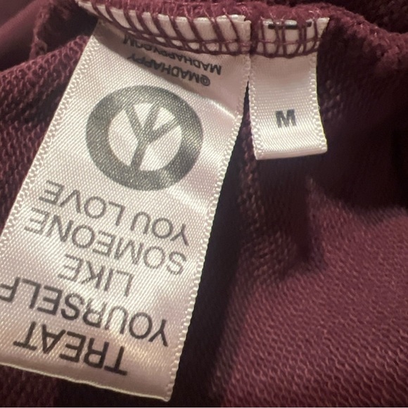 MADHAPPY Crush Universal Crewneck in Port Candy Block Letters | Wine | NEW/NWT♥️ - Picture 7 of 11